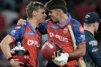 3d3b73b5 4a76 54d3 9a79 e3810cc33a20